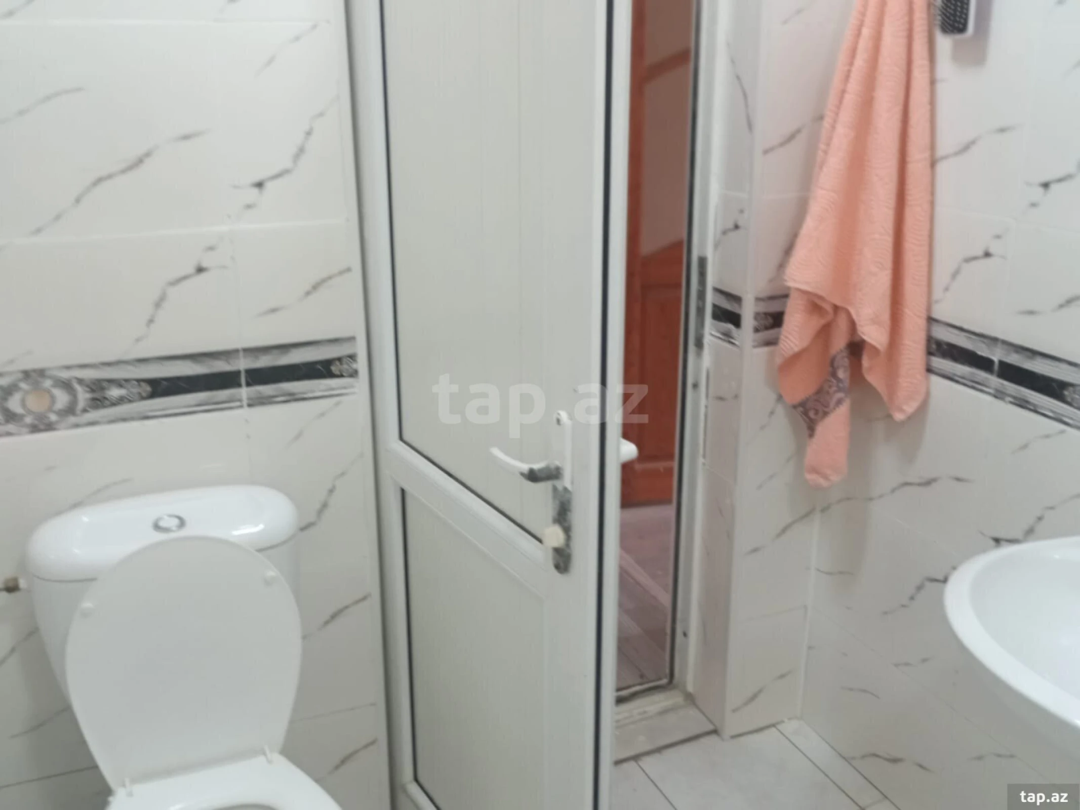 Kirayə verilir 4 otaqlı həyət evi