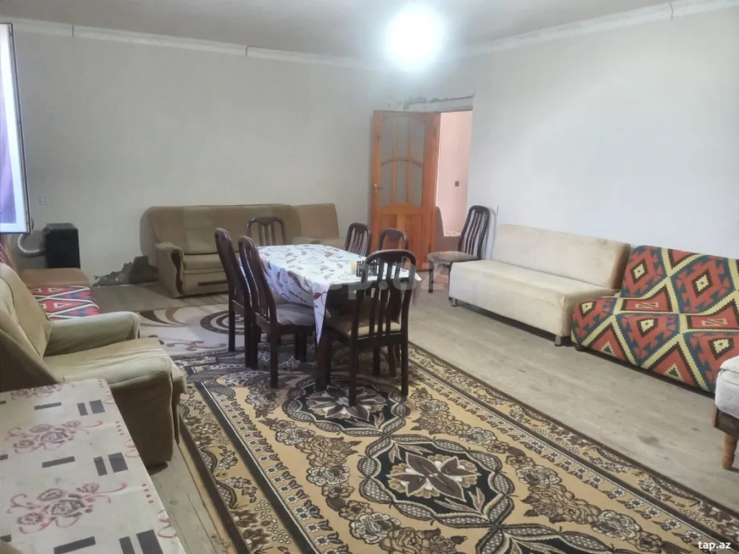 Kirayə verilir 4 otaqlı həyət evi