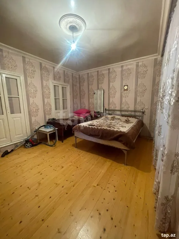 Satılır 3 otaqlı həyət evi