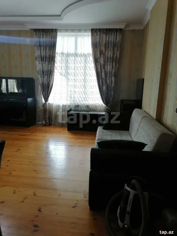 Kirayə verilir 2 otaqlı yeni tikili 100 m²