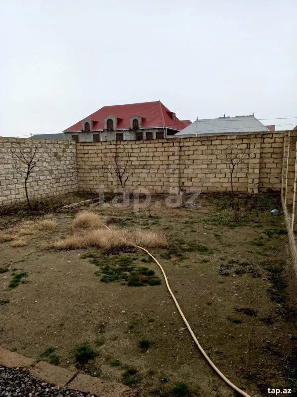 Satılır 4 otaqlı həyət evi