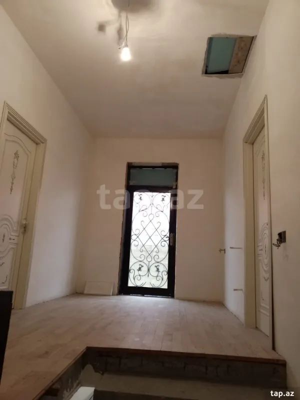 Satılır 4 otaqlı həyət evi