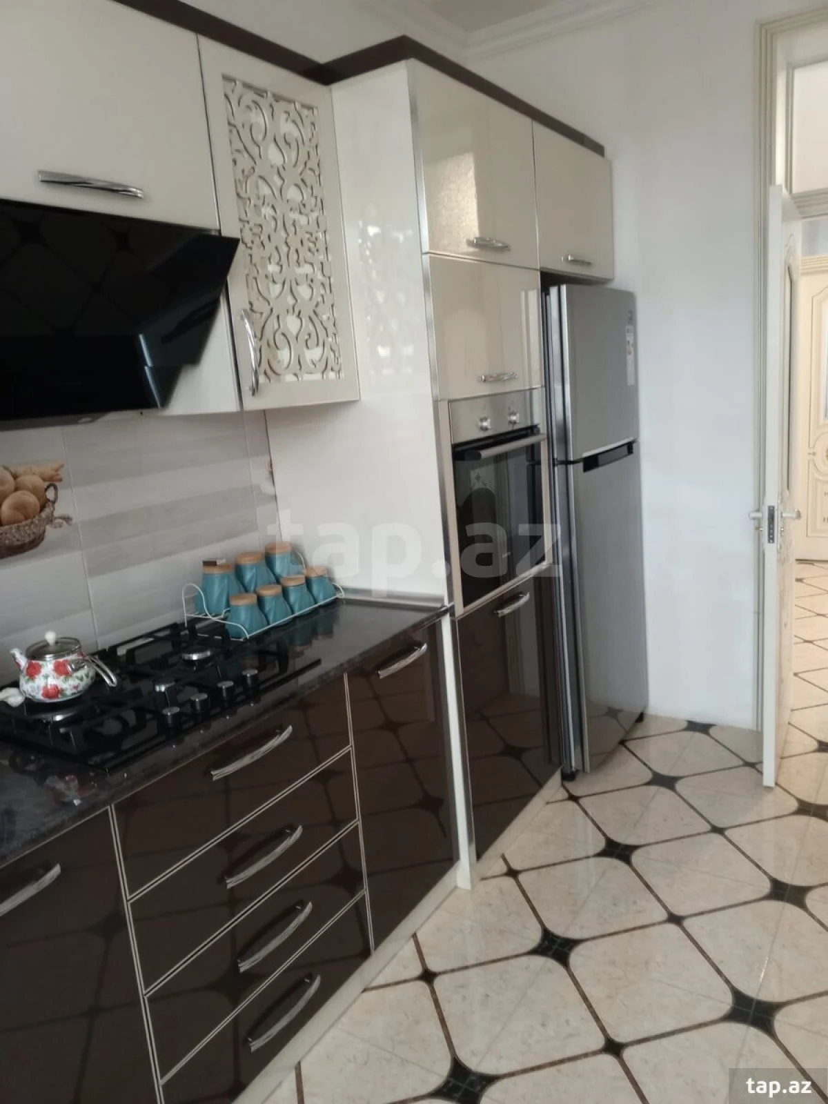 Satılır 4 otaqlı həyət evi