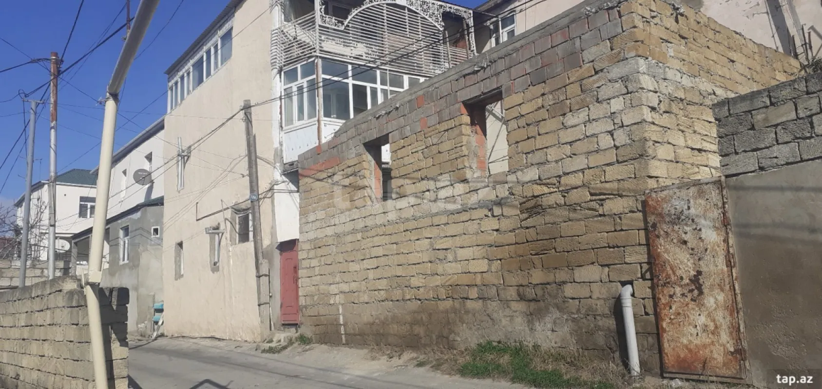 Satılır 2 otaqlı həyət evi