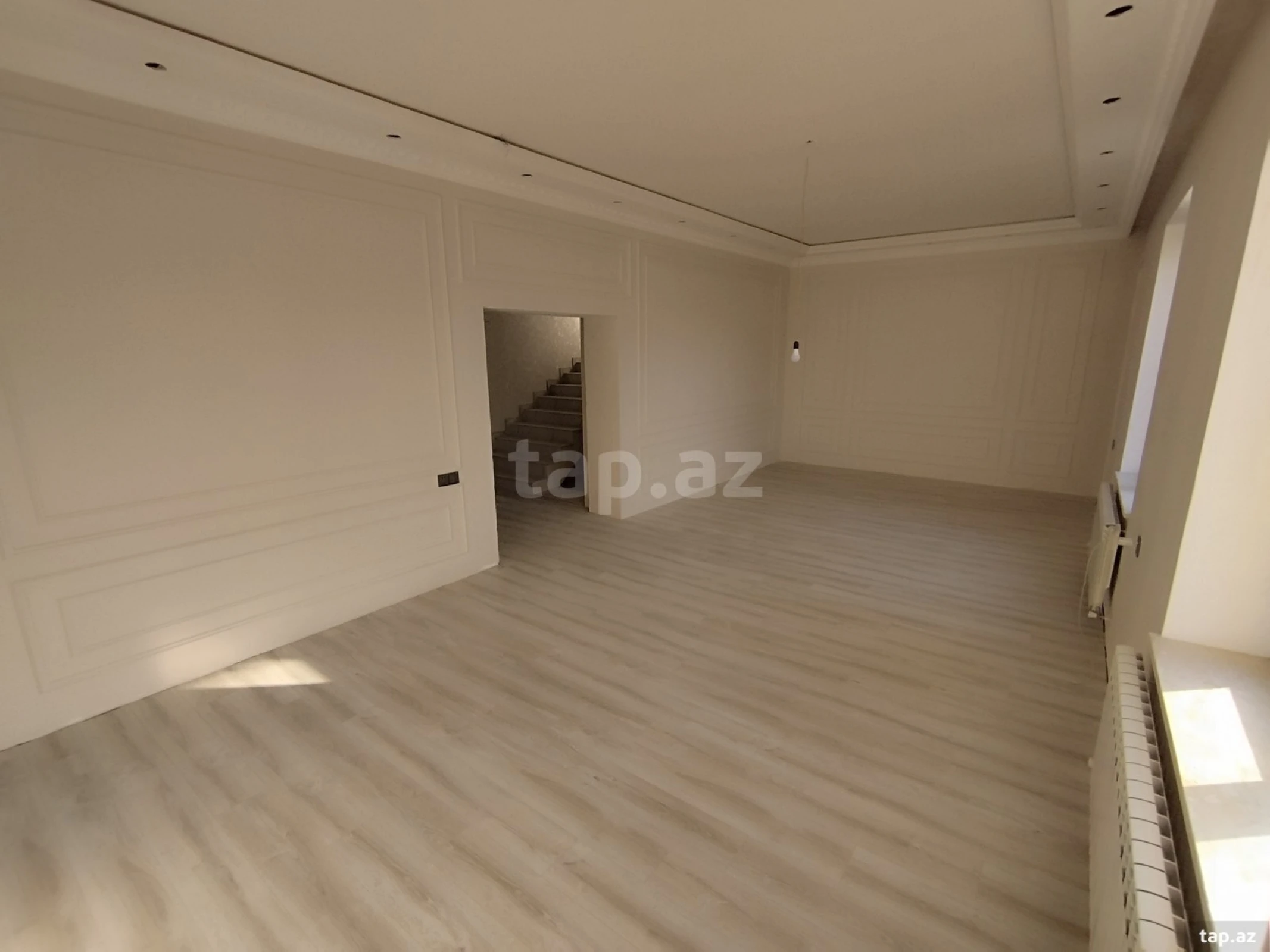 Satılır 6 otaqlı həyət evi