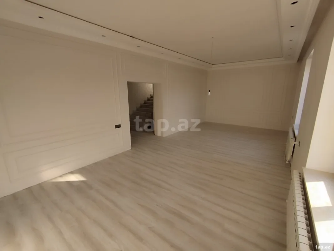 Satılır 6 otaqlı həyət evi