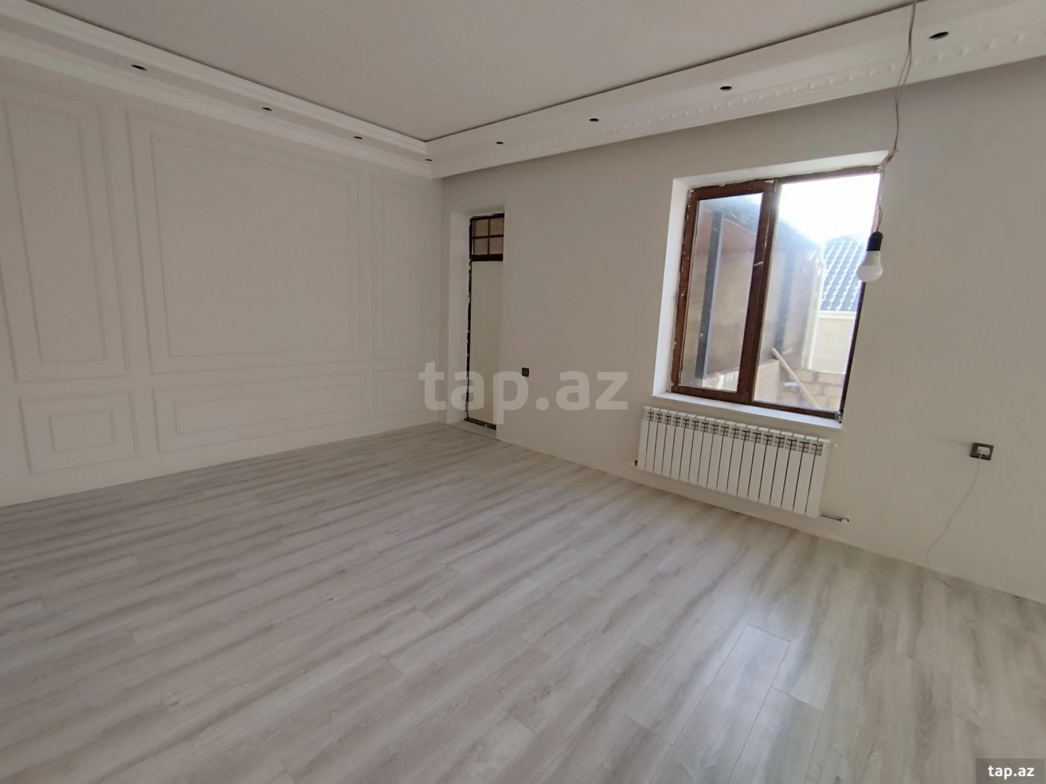 Satılır 6 otaqlı həyət evi