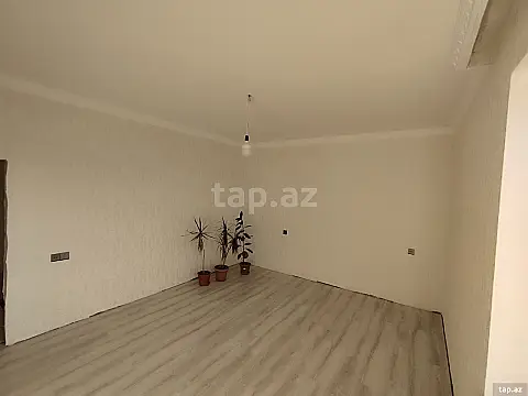 Satılır 6 otaqlı həyət evi