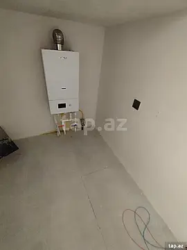 Satılır 6 otaqlı həyət evi