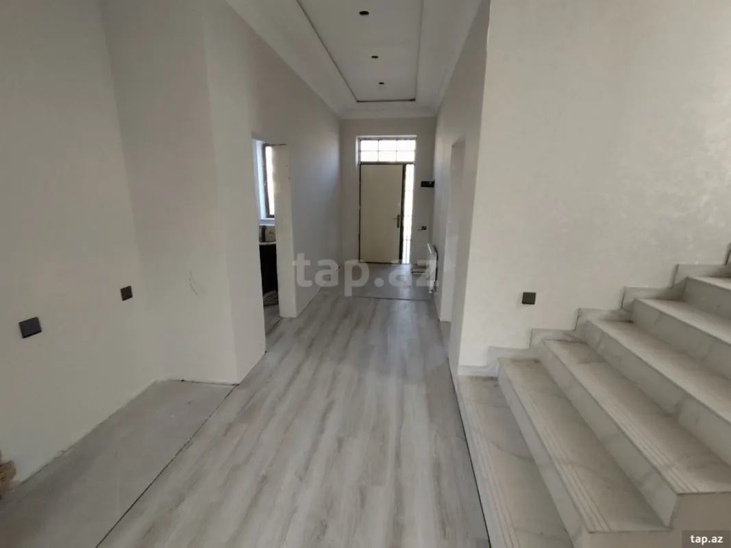 Satılır 6 otaqlı həyət evi