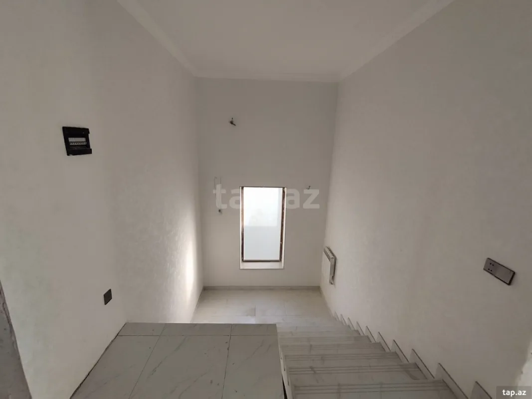 Satılır 6 otaqlı həyət evi