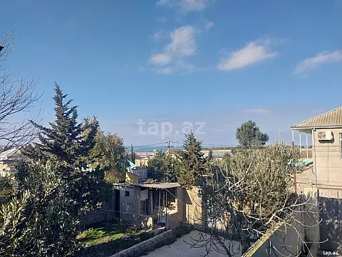 Satılır 3 otaqlı həyət evi