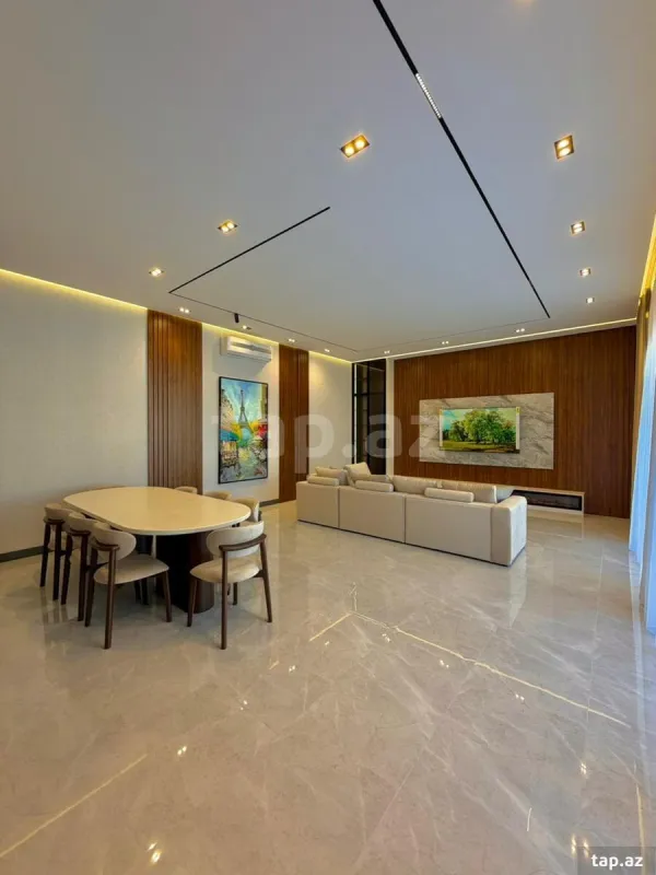 Satılır 5 otaqlı həyət evi