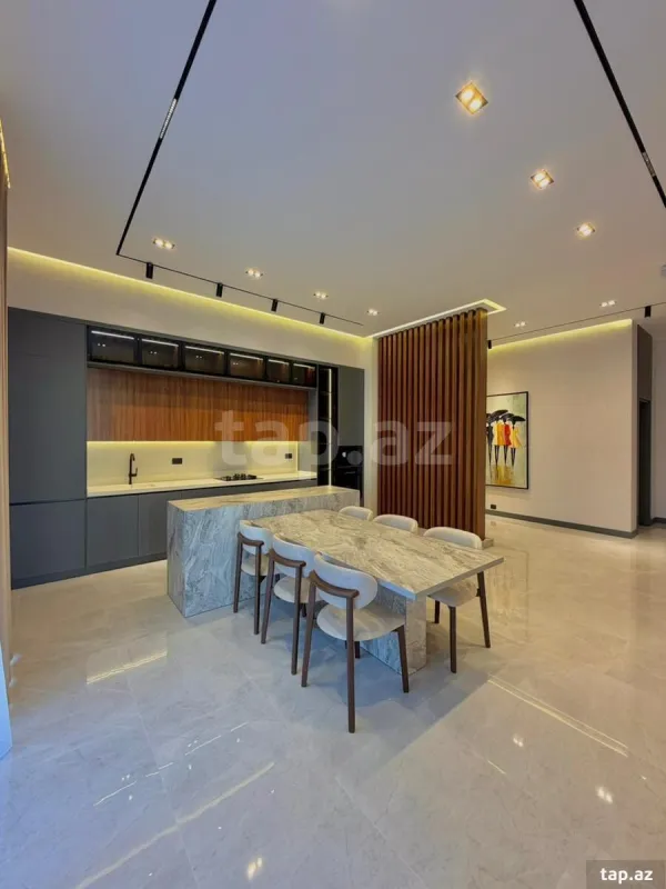 Satılır 5 otaqlı həyət evi