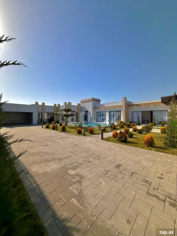 Satılır 5 otaqlı həyət evi