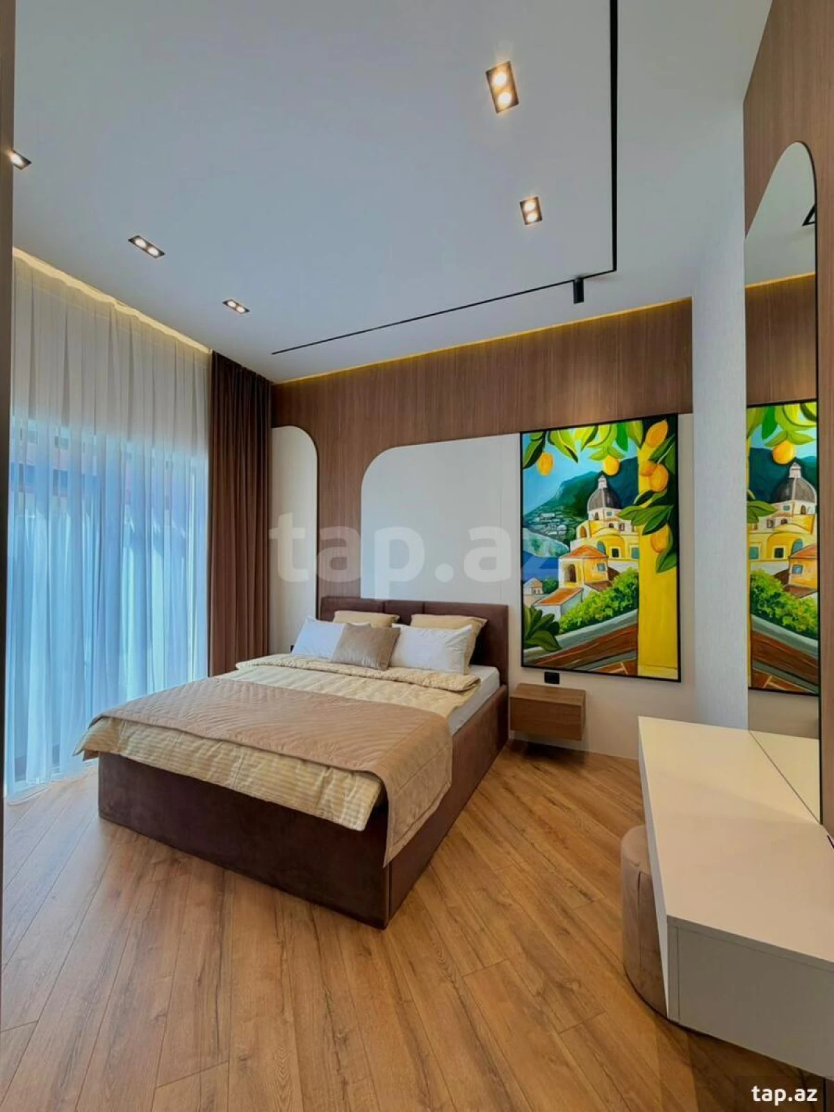 Satılır 5 otaqlı həyət evi