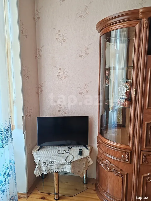 Kirayə verilir 3 otaqlı yeni tikili 100 m²