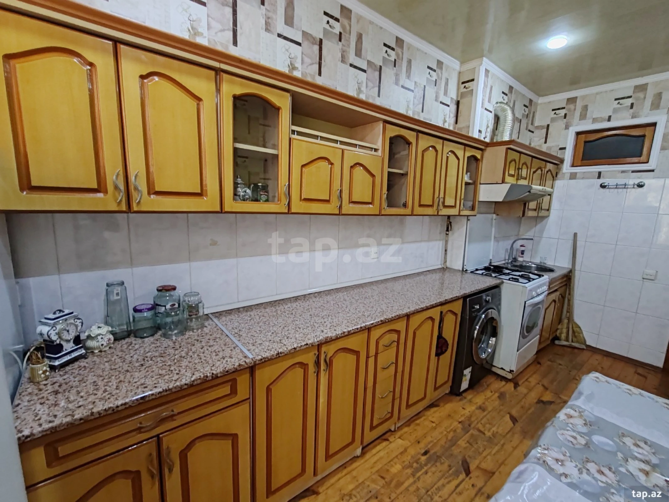 Kirayə verilir 3 otaqlı yeni tikili 100 m²