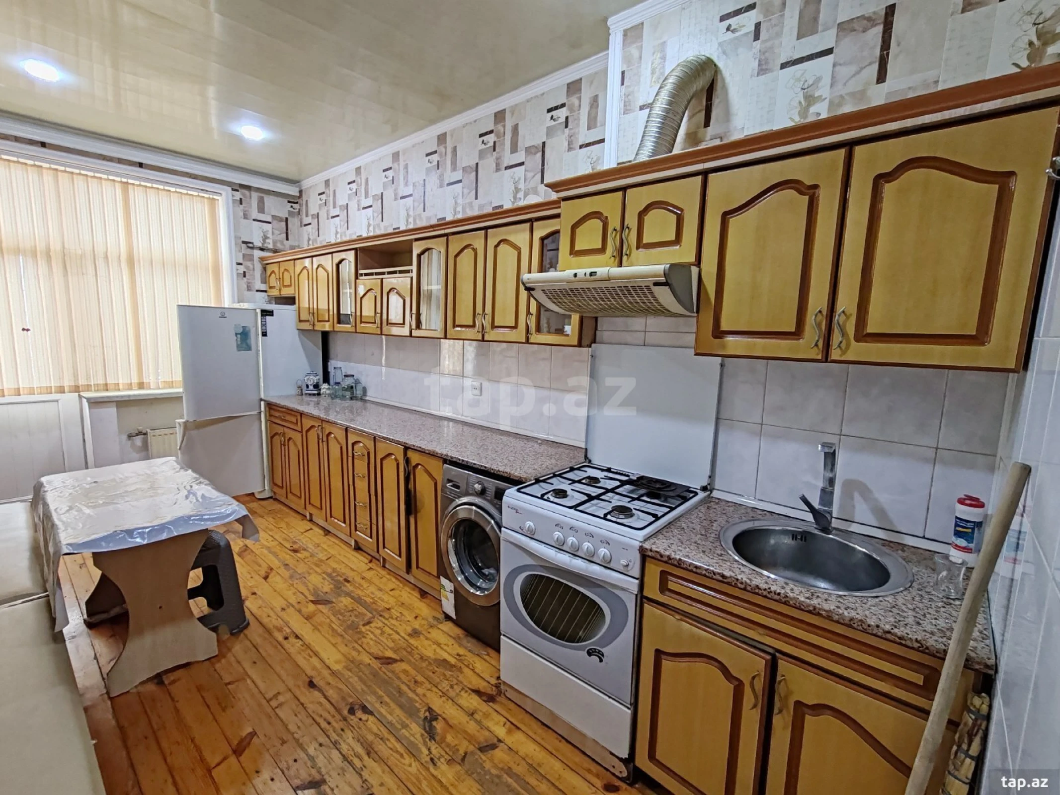 Kirayə verilir 3 otaqlı yeni tikili 100 m²