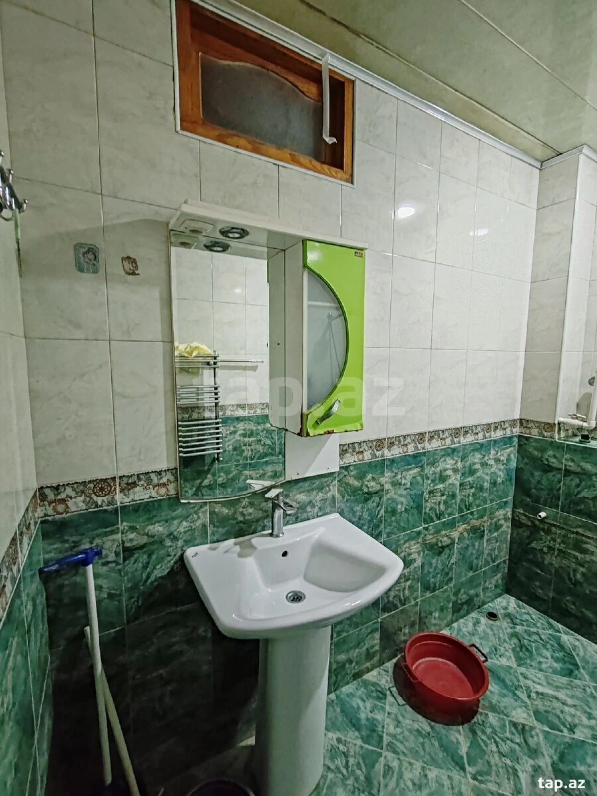 Kirayə verilir 3 otaqlı yeni tikili 100 m²