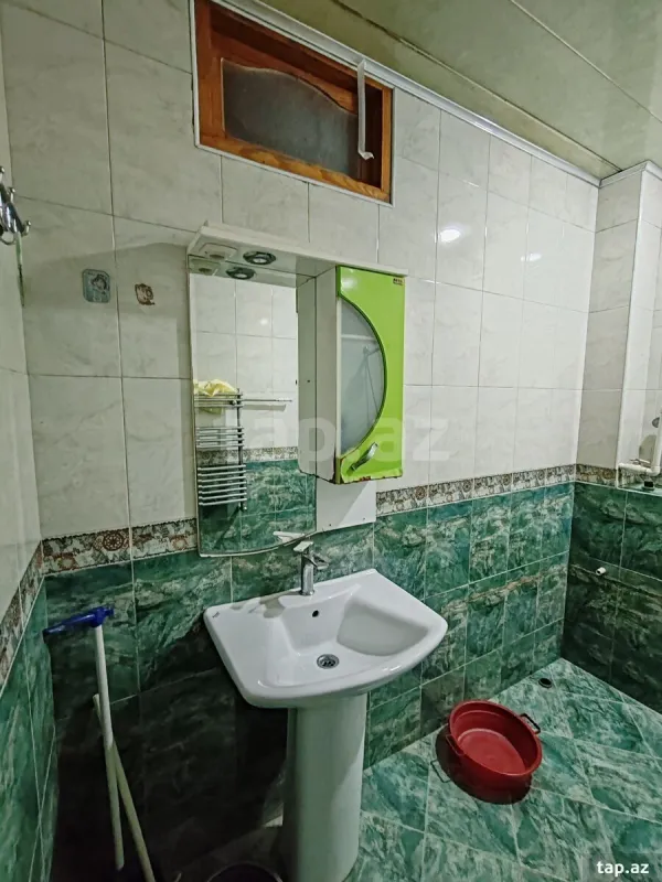 Kirayə verilir 3 otaqlı yeni tikili 100 m²