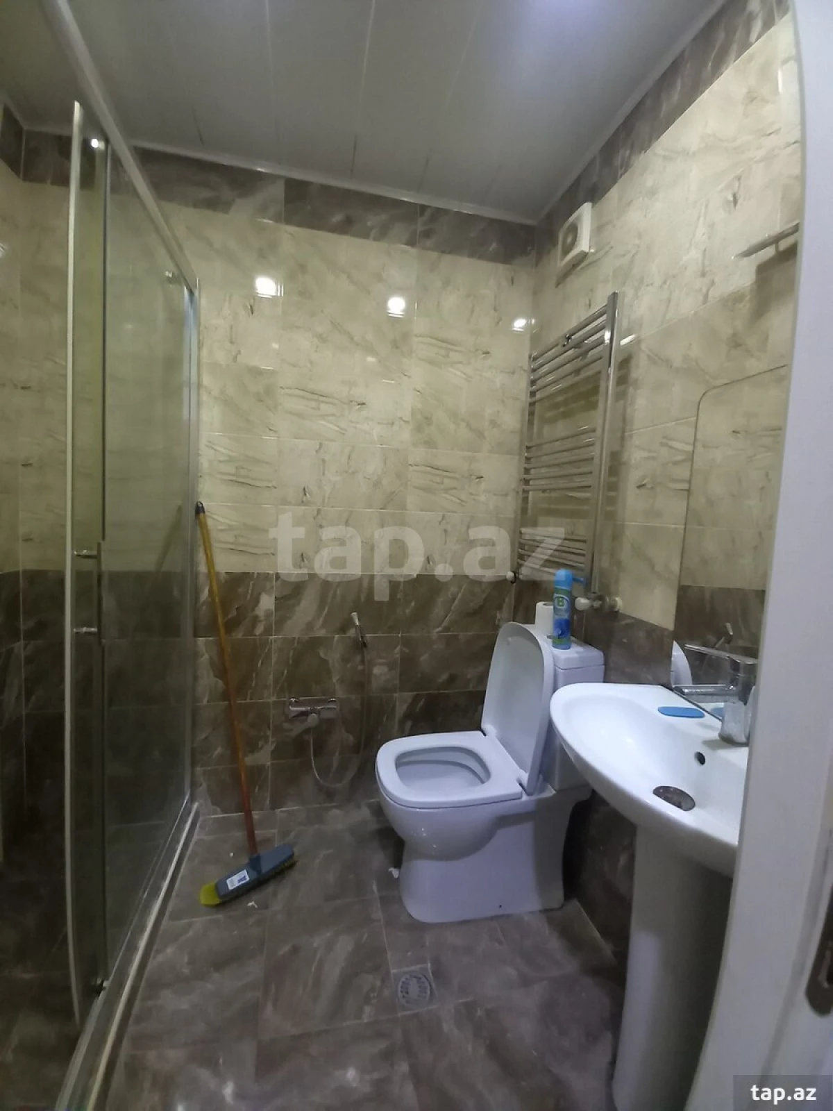 Kirayə verilir 2 otaqlı yeni tikili 44 m²