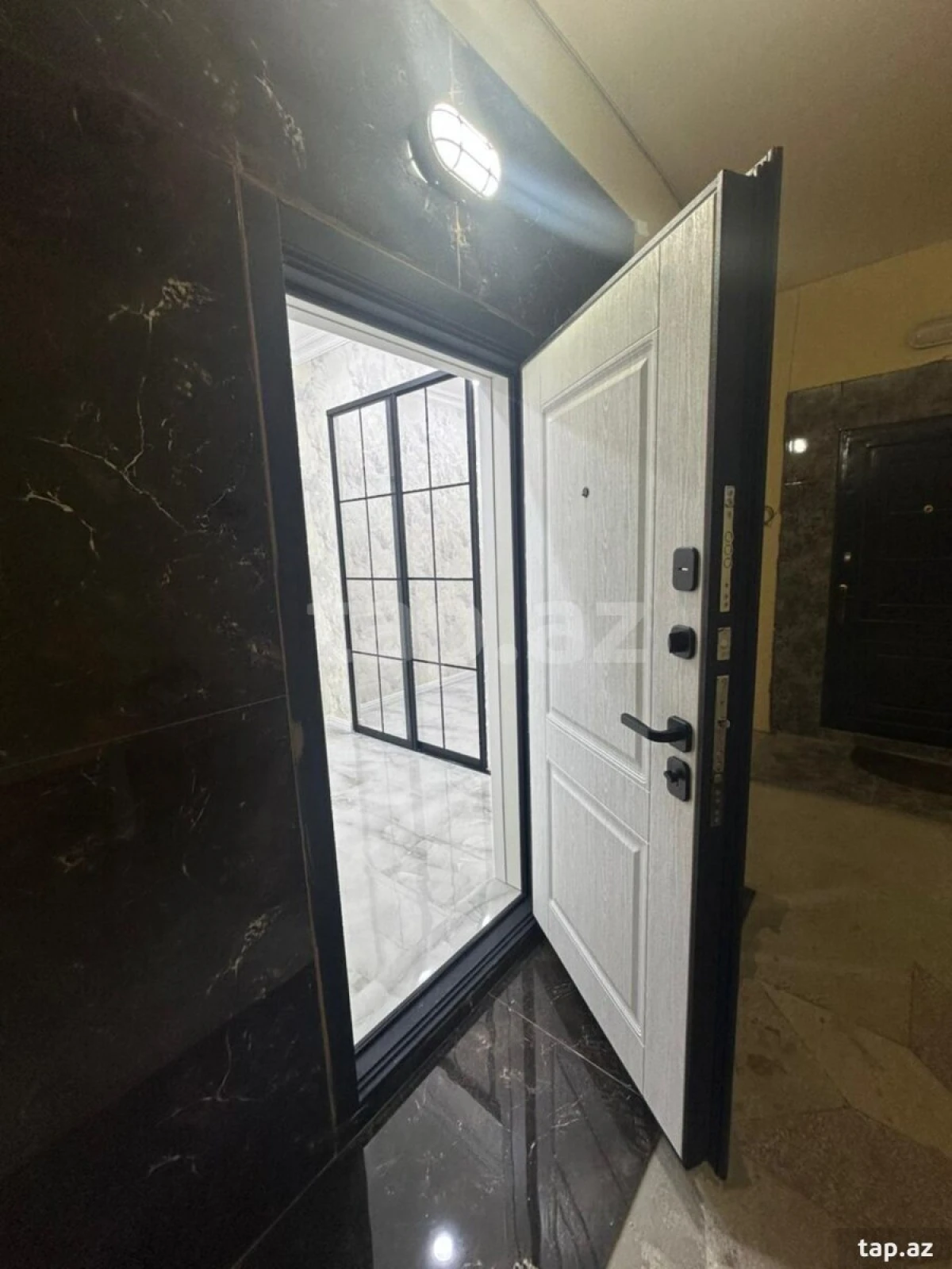Satılır 2 otaqlı yeni tikili 56 m²