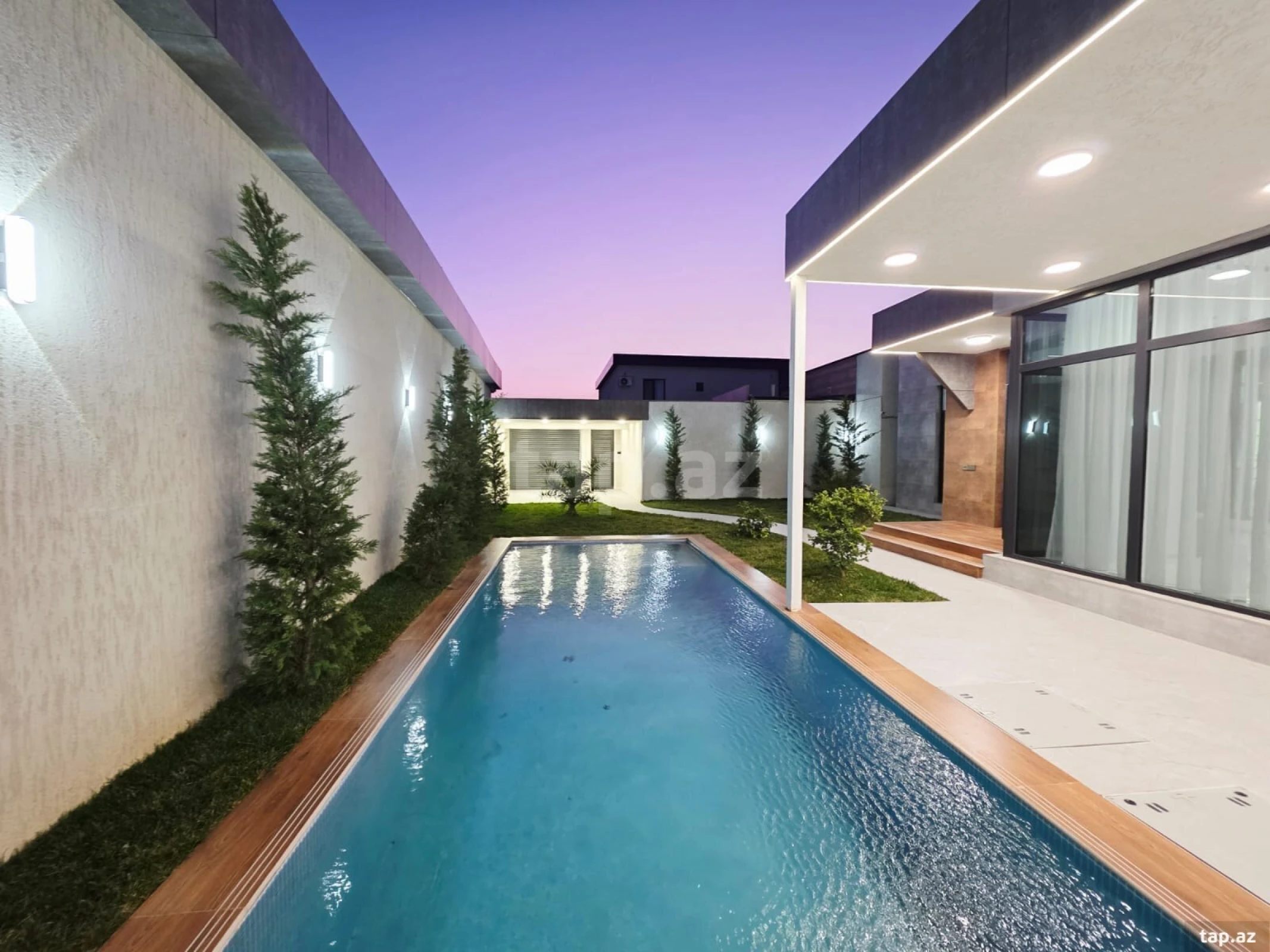 Satılır 4 otaqlı həyət evi