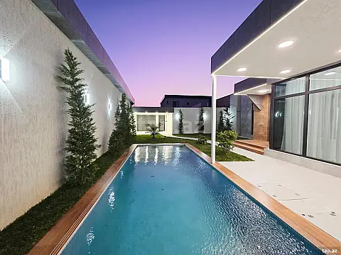 Satılır 4 otaqlı həyət evi