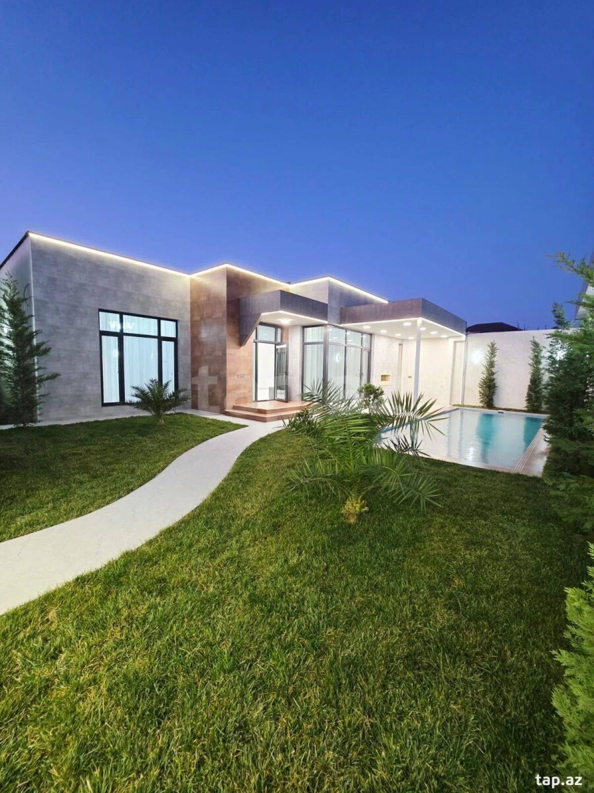 Satılır 4 otaqlı həyət evi