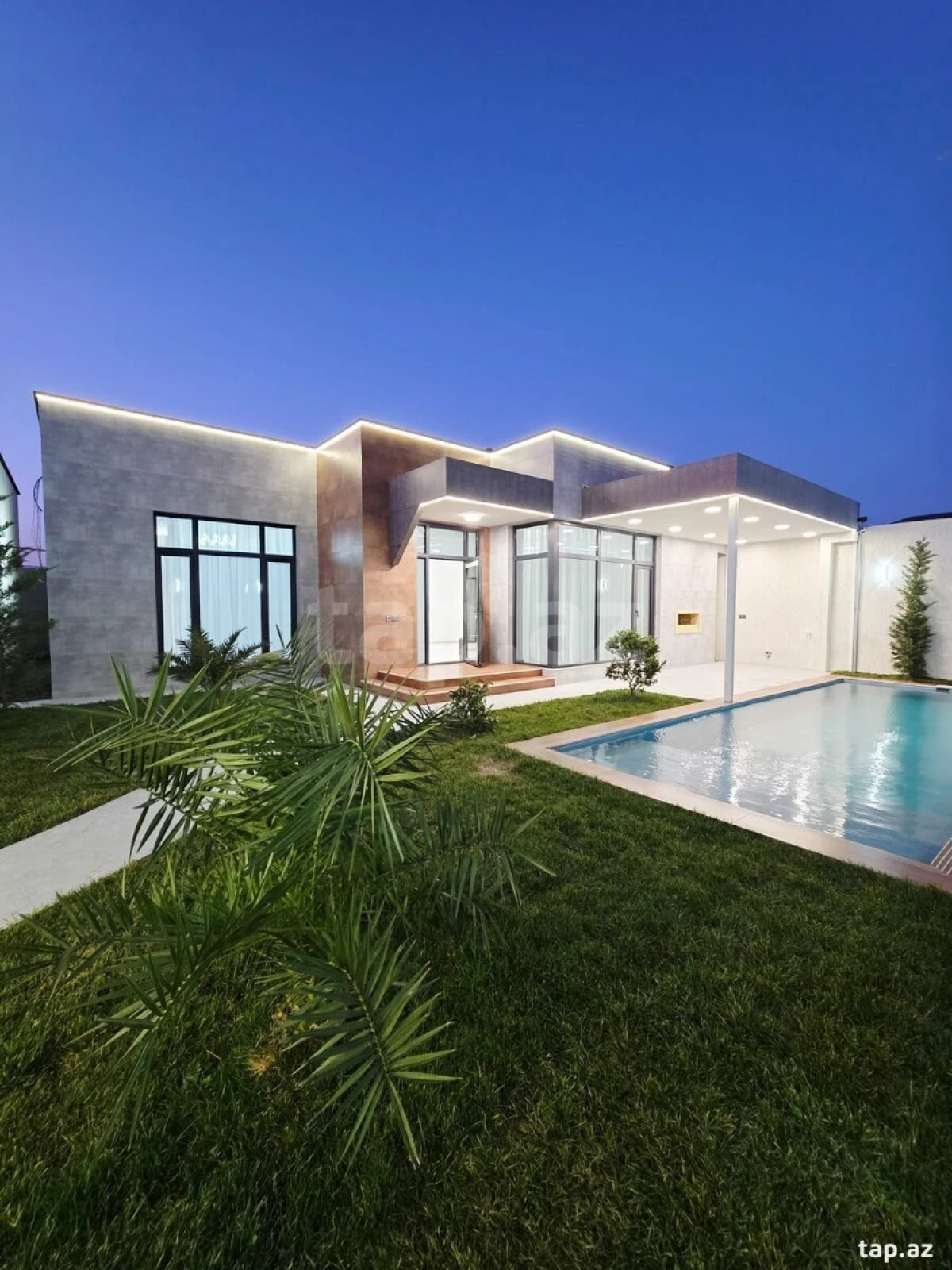 Satılır 4 otaqlı həyət evi