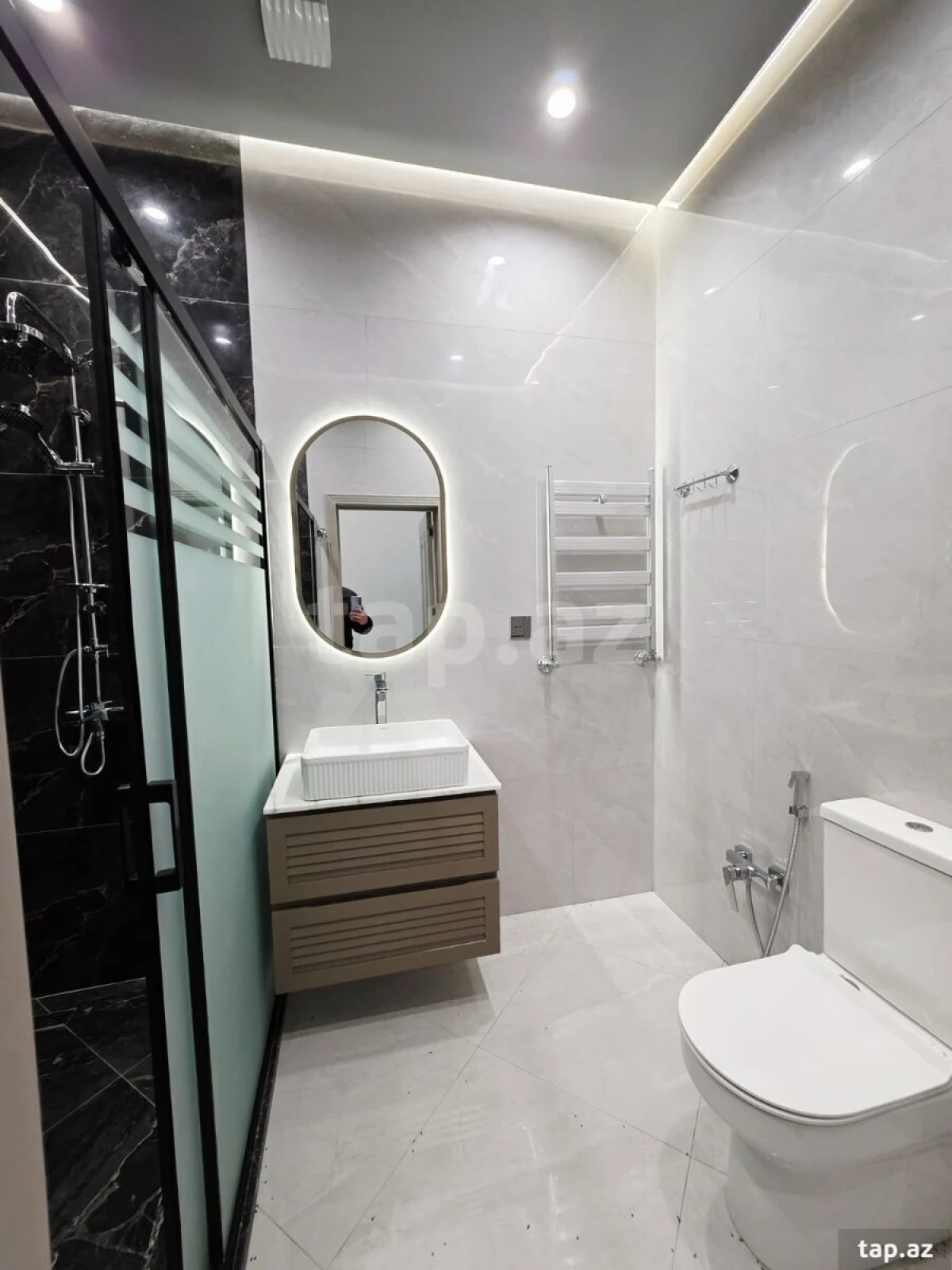 Satılır 4 otaqlı həyət evi