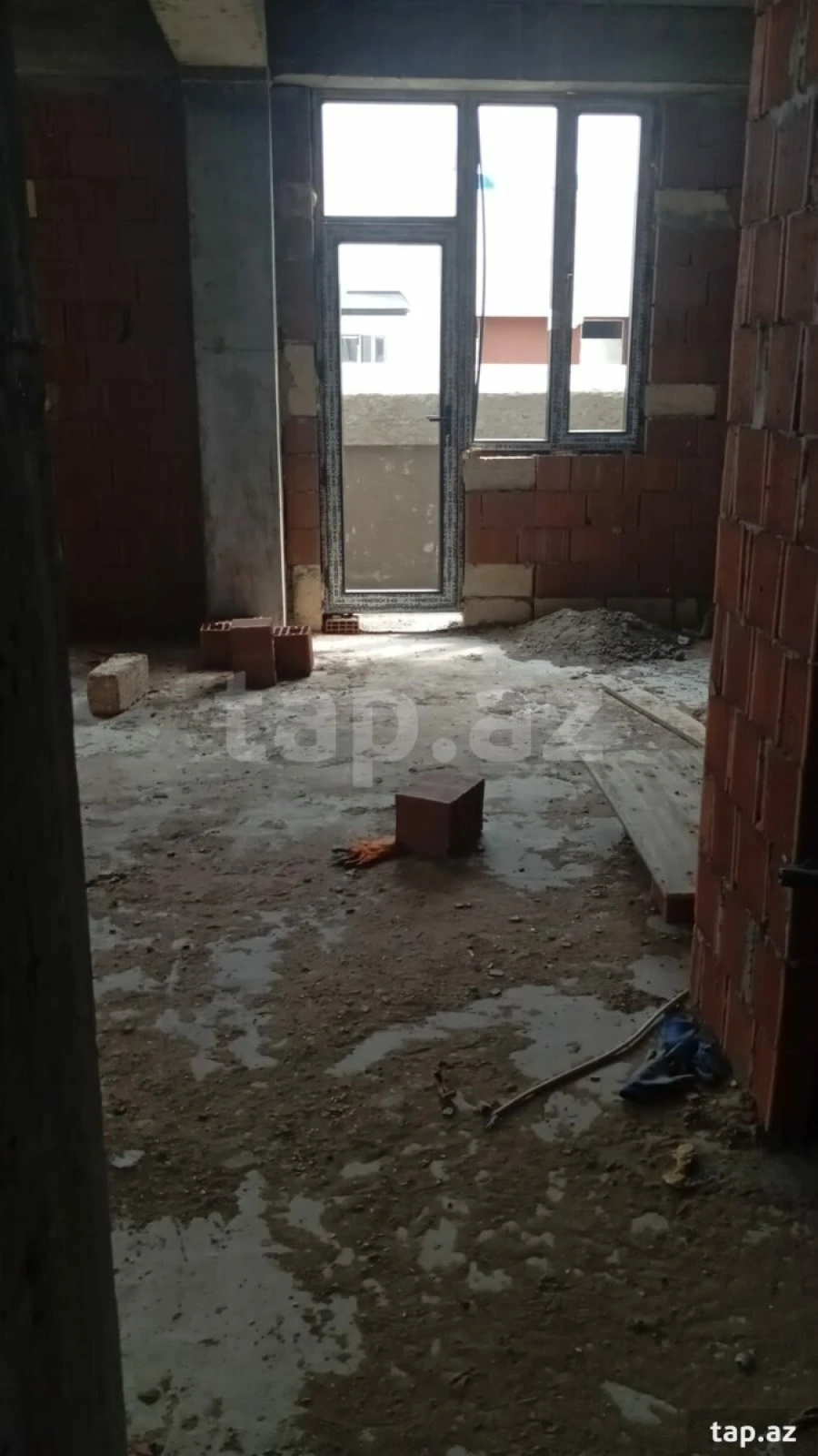 Satılır 2 otaqlı yeni tikili 63 m²