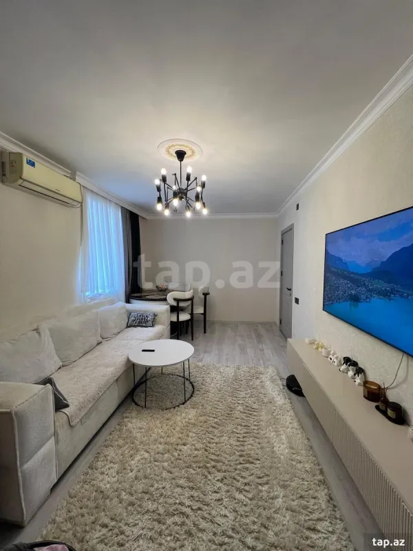 Satılır 2 otaqlı mənzil 45 m²