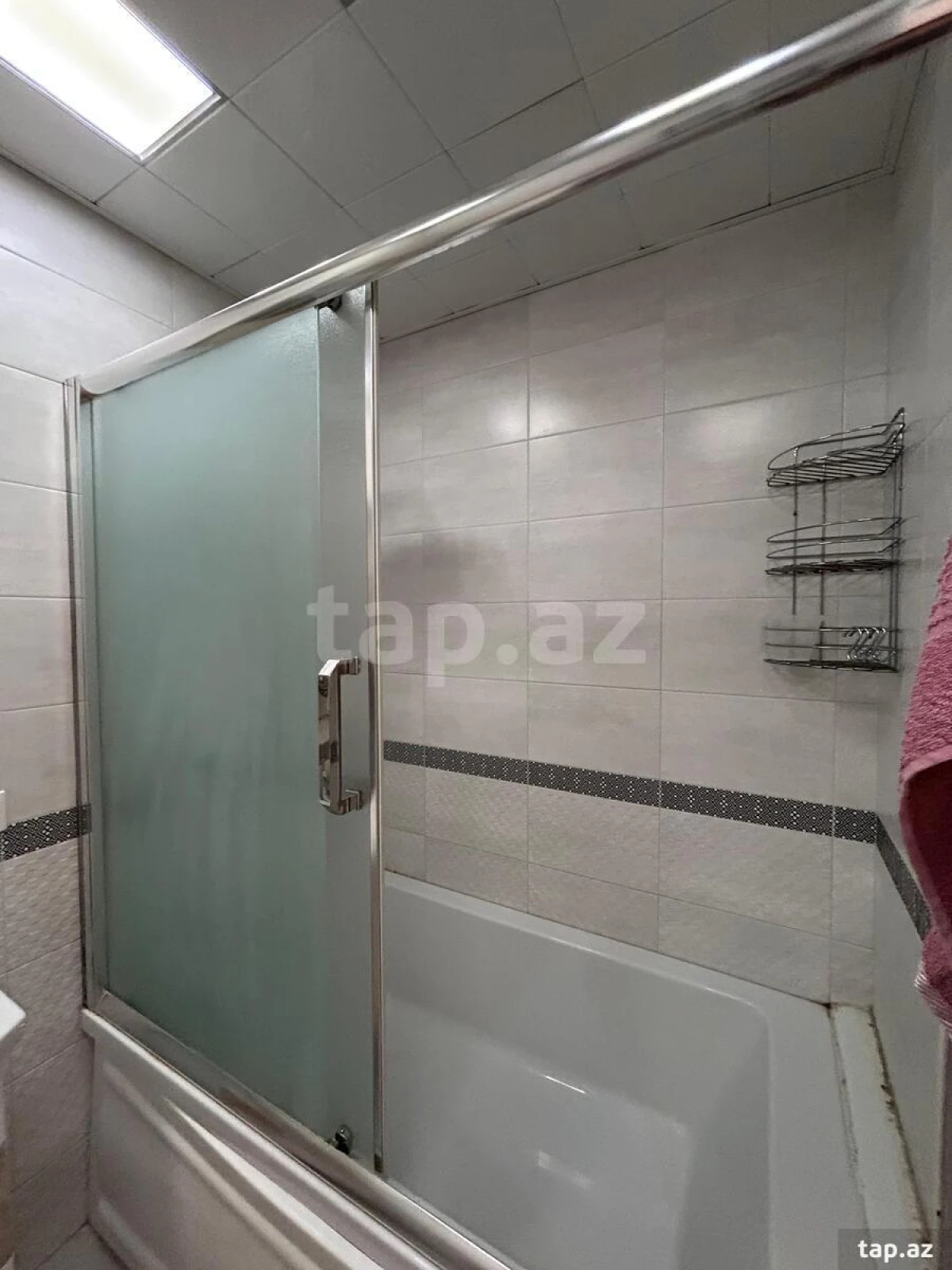 Kirayə verilir 2 otaqlı yeni tikili 120 m²