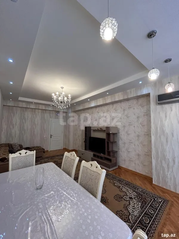 Kirayə verilir 2 otaqlı yeni tikili 120 m²