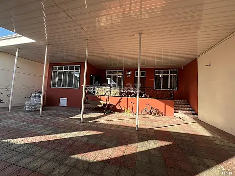 Satılır 4 otaqlı həyət evi — Şəki 4 otaq