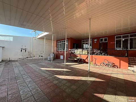 Satılır 4 otaqlı həyət evi