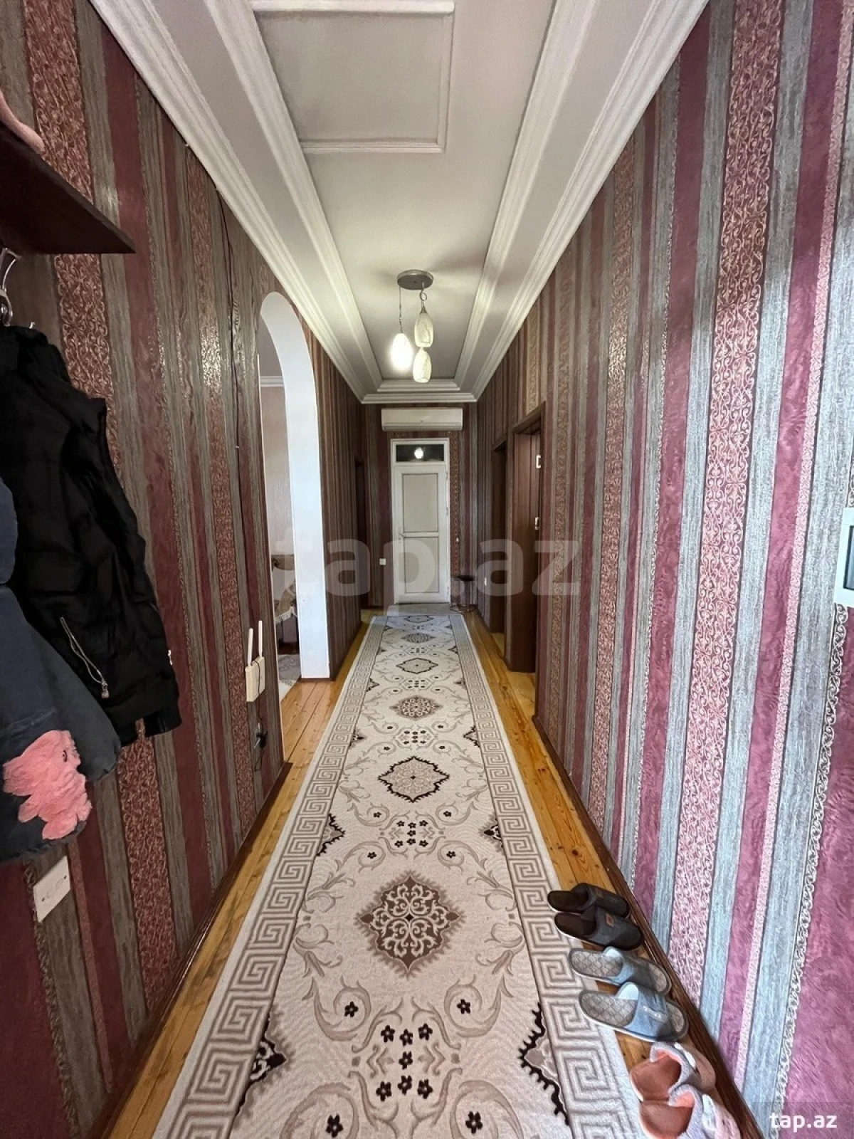 Satılır 4 otaqlı həyət evi