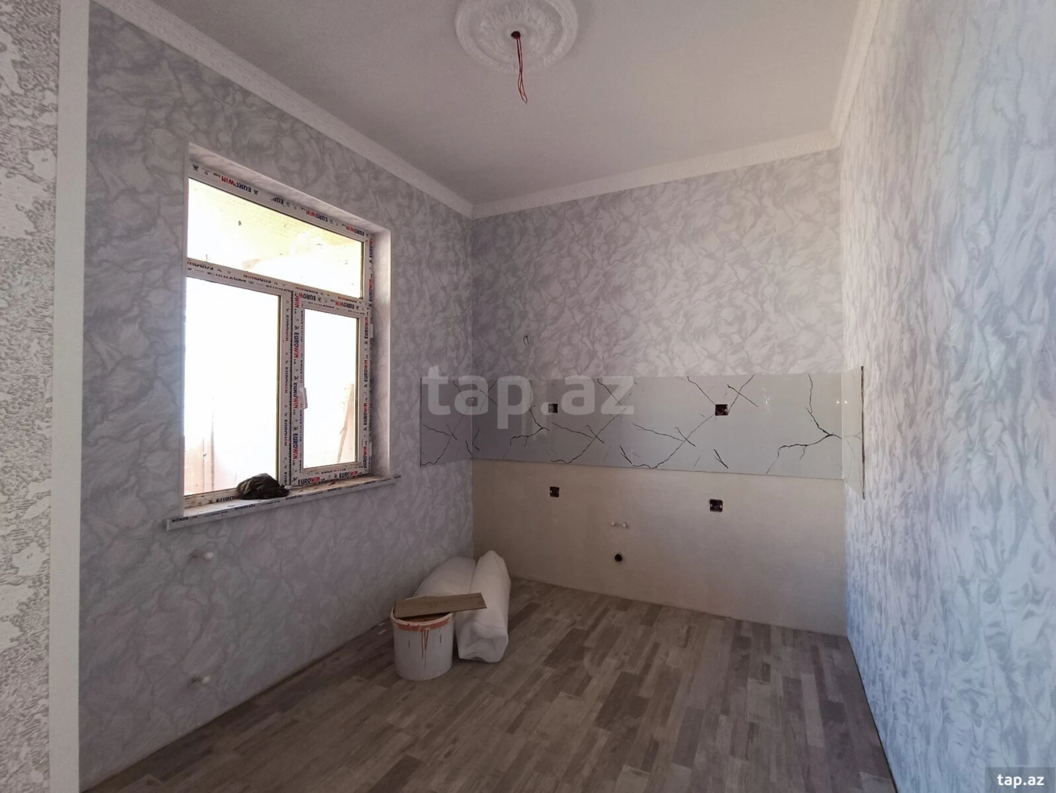 Satılır 3 otaqlı həyət evi