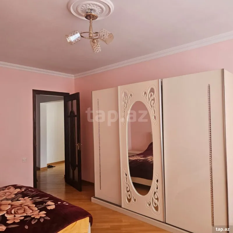 Satılır 3 otaqlı yeni tikili 107 m²