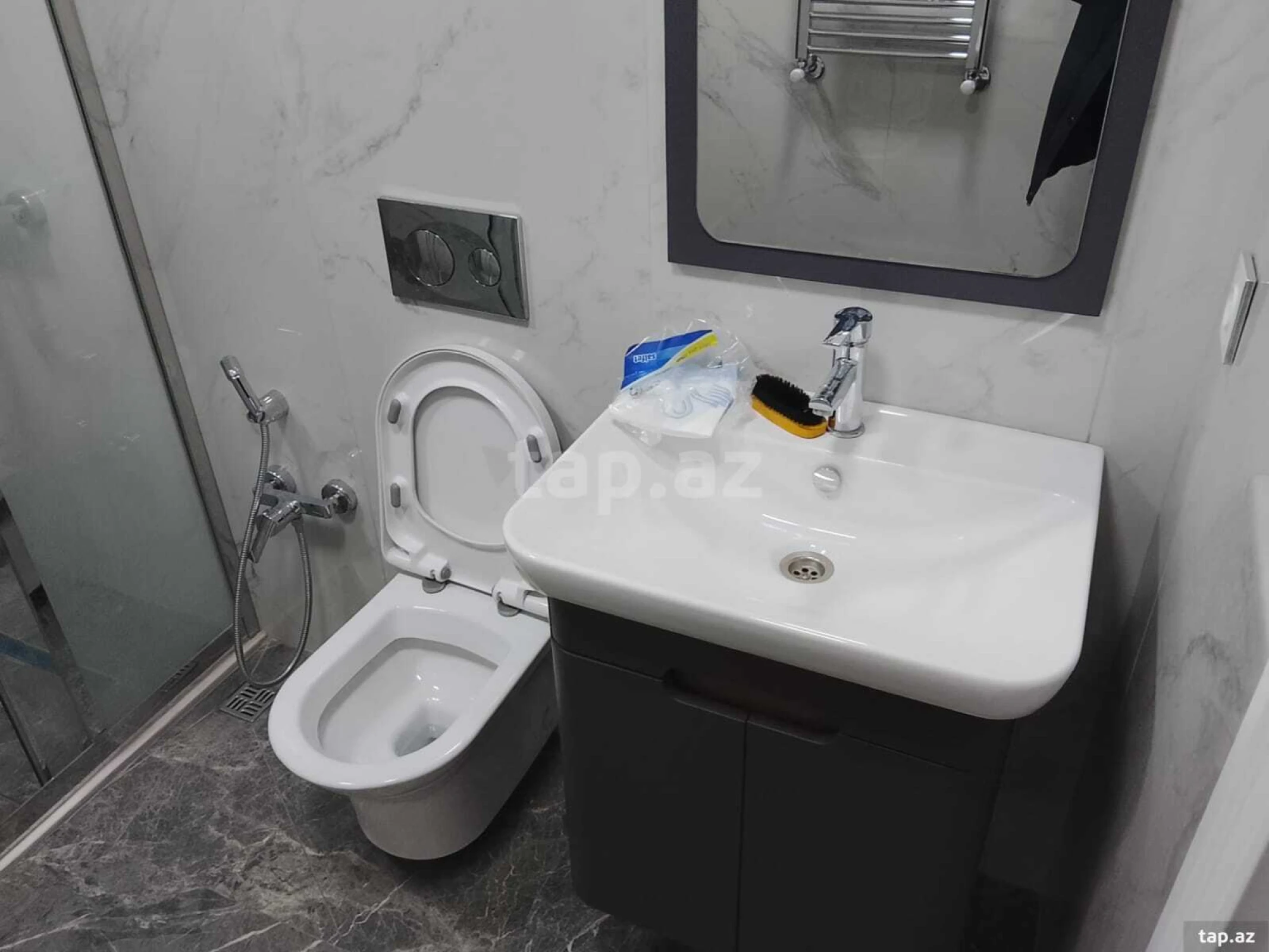 Kirayə verilir 2 otaqlı yeni tikili 85 m²