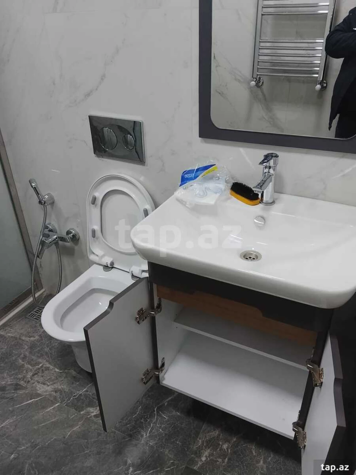 Kirayə verilir 2 otaqlı yeni tikili 85 m²