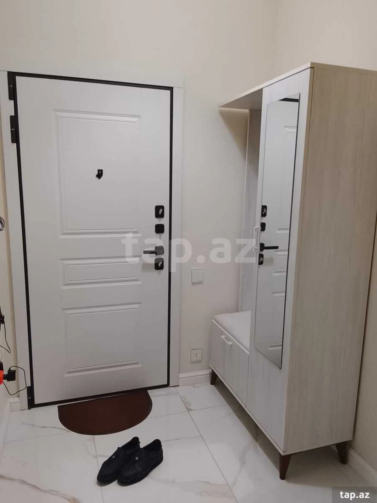 Kirayə verilir 2 otaqlı yeni tikili 85 m²