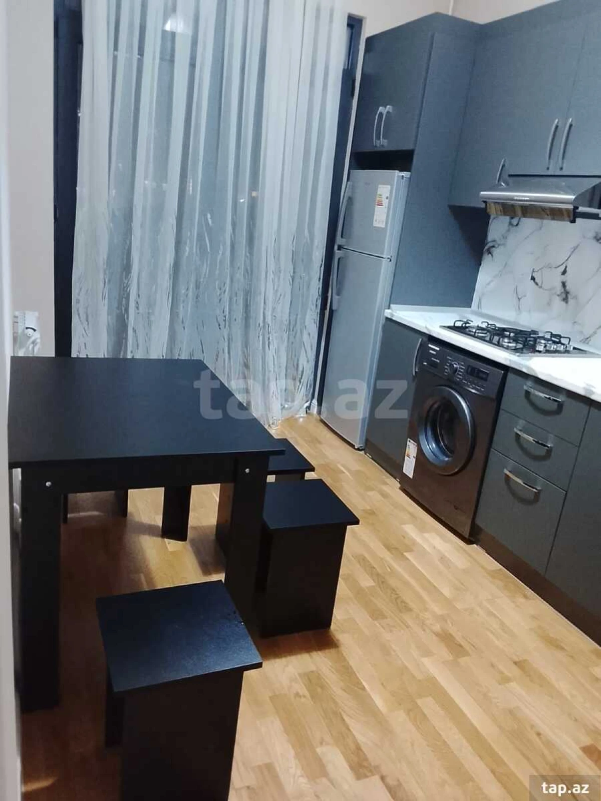 Kirayə verilir 2 otaqlı yeni tikili 85 m²