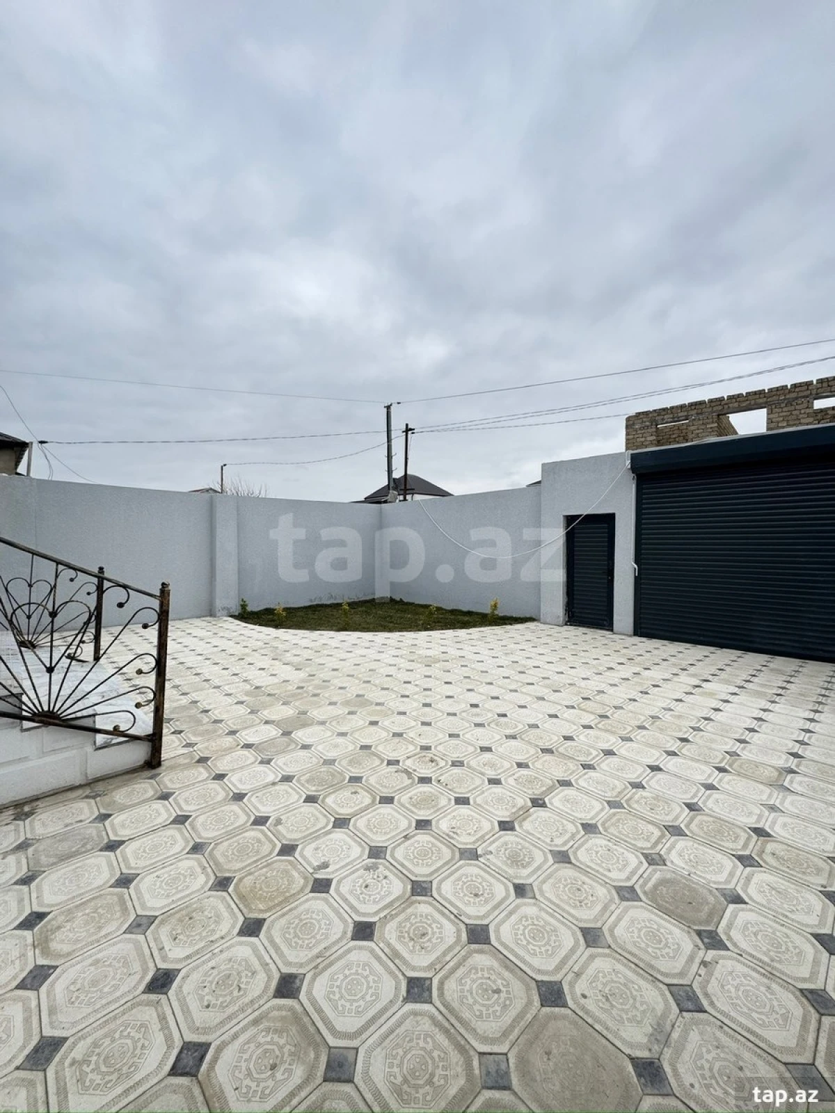 Satılır 3 otaqlı həyət evi