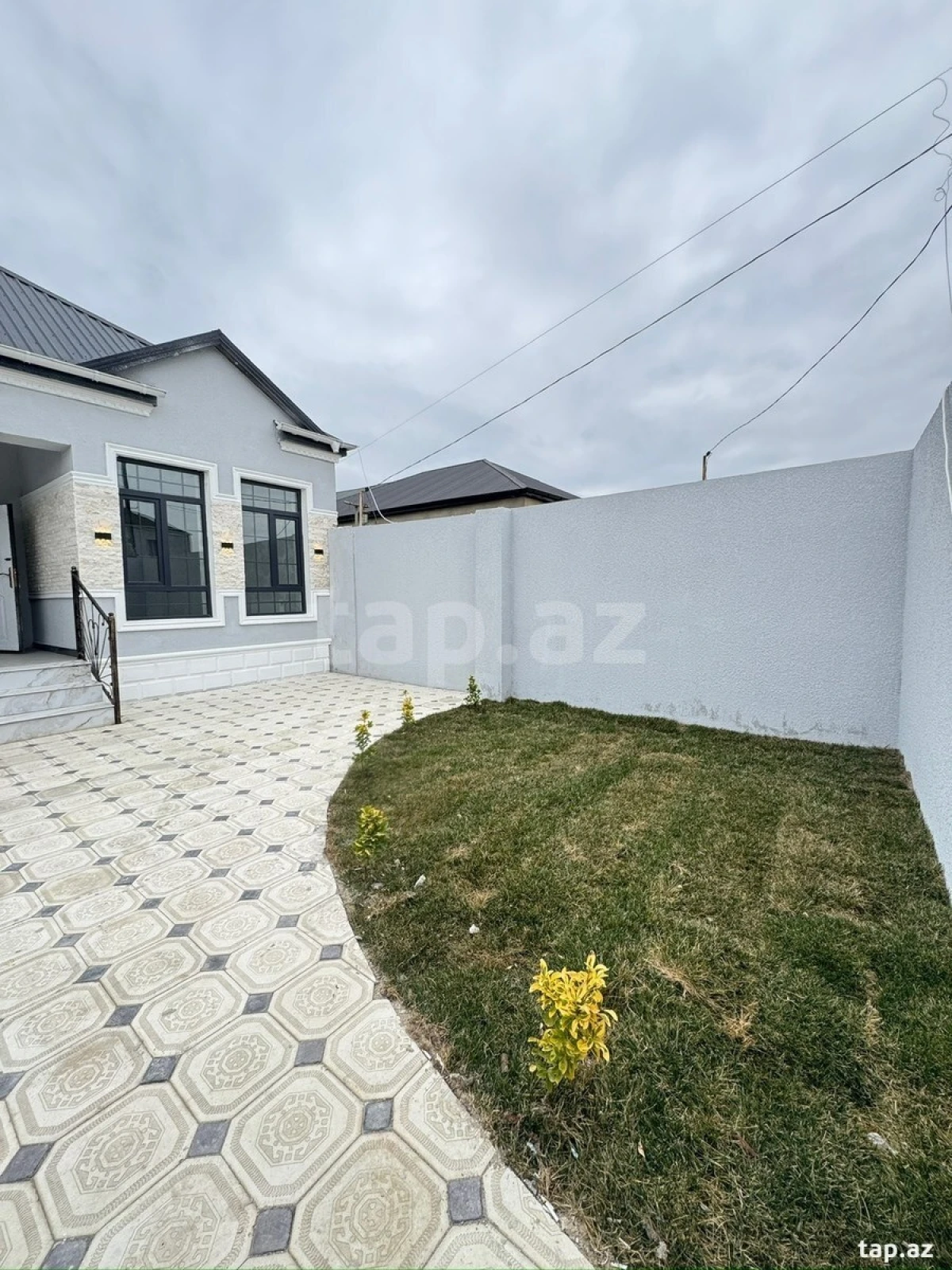 Satılır 3 otaqlı həyət evi