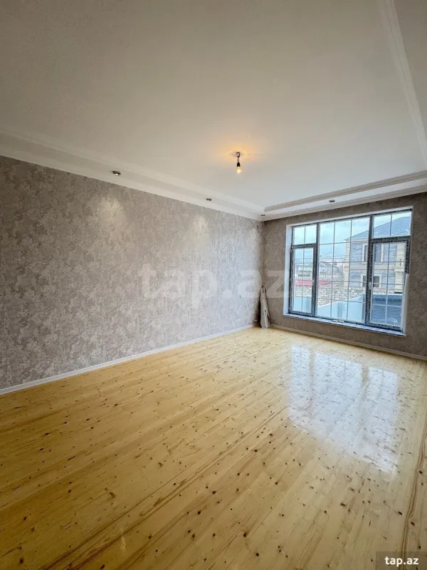 Satılır 4 otaqlı həyət evi