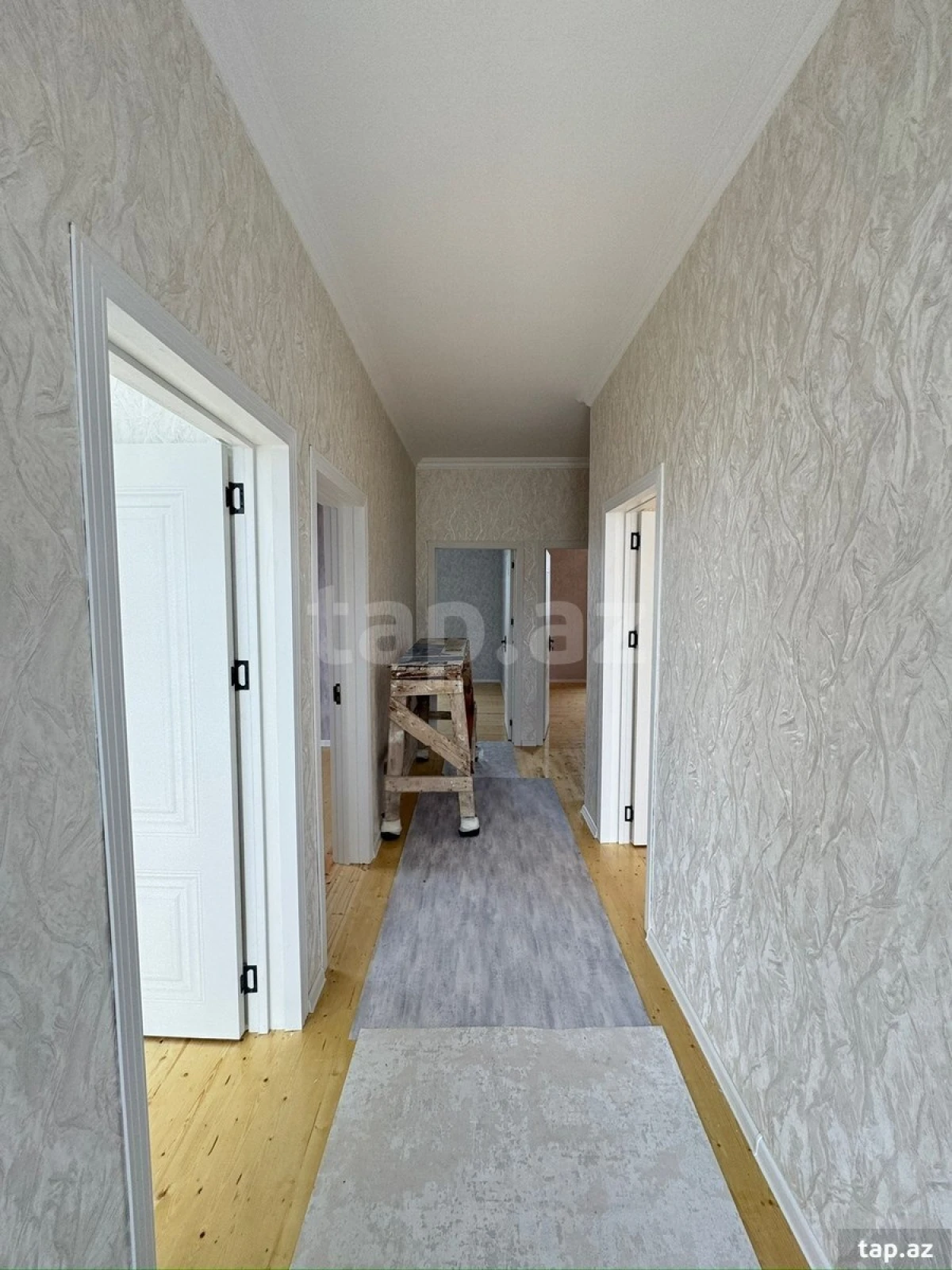 Satılır 4 otaqlı həyət evi