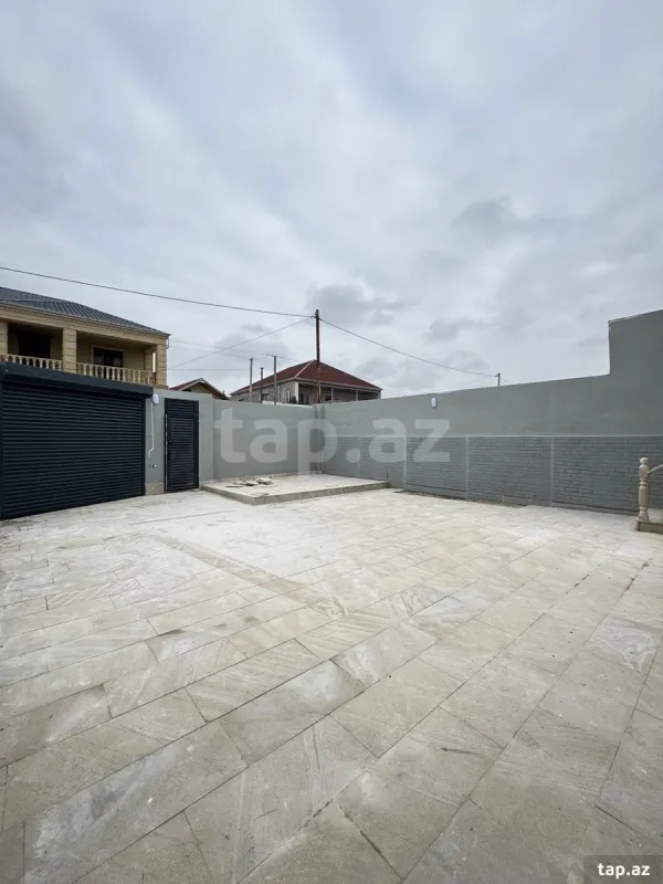 Satılır 4 otaqlı həyət evi